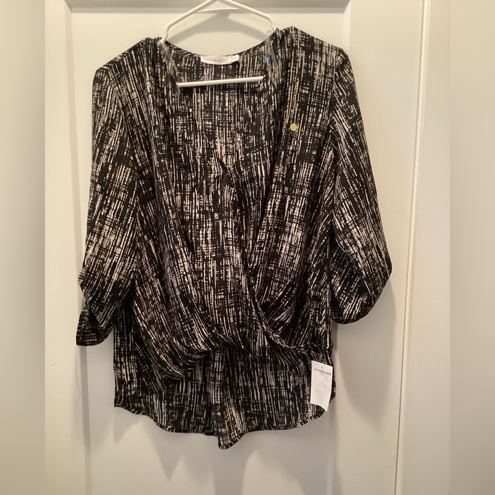 NWT Lush Abstract‎ Faux Wrap Blouse size small
